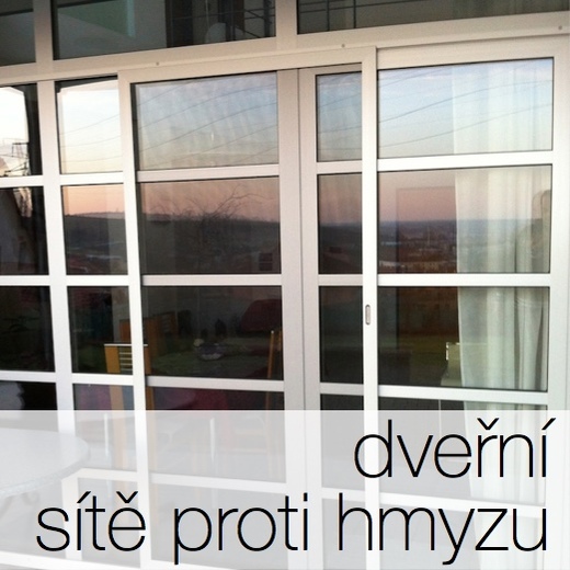 Ochrana proti hmyzu - dveřní sítě proti hmyzu, sítě do dveří - www.světloAstín.cz